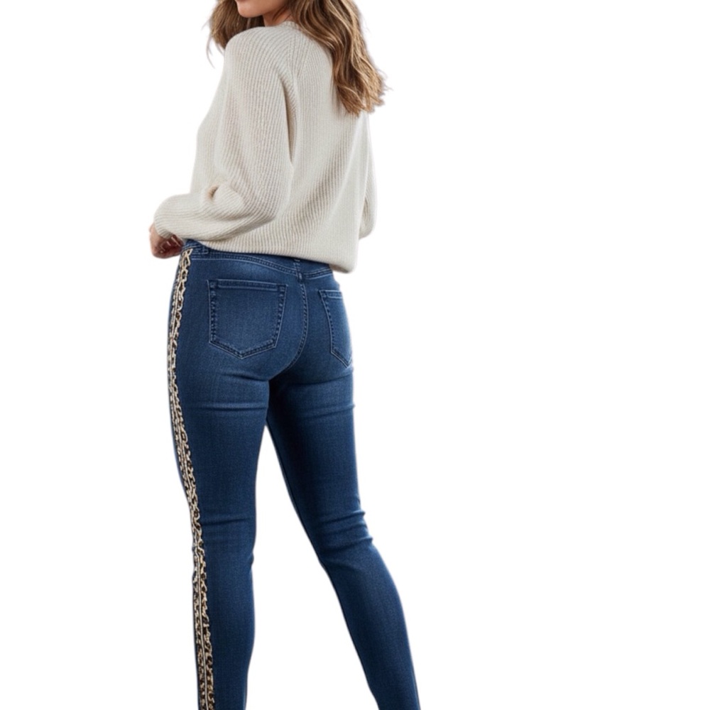 EUC....Womens Lisa Rinna Collection Jeans. - Picture 2 of 3